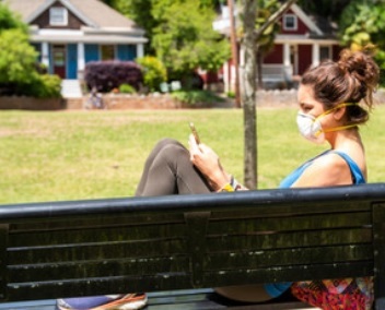 Wearing a Face Mask:  Science vs Politics