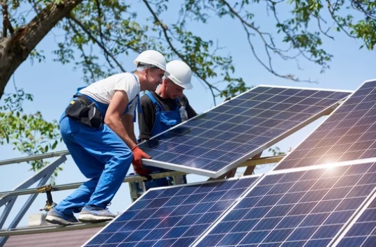 Irvine Simplifies Solar Permit Process for Homeowners